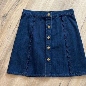 Super cute denim skirt